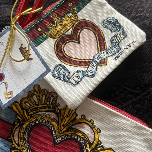 In Love We Trust Pouch Set - Picture 2 of 8